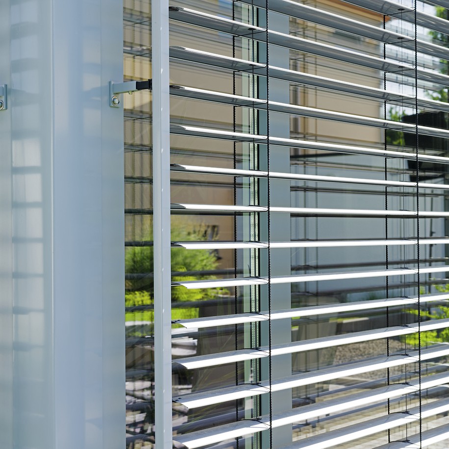 FENSTER YAPI - REHAU PENCERE, PANJUR, KIŞ BAHÇESİ SİSTEMLERİ